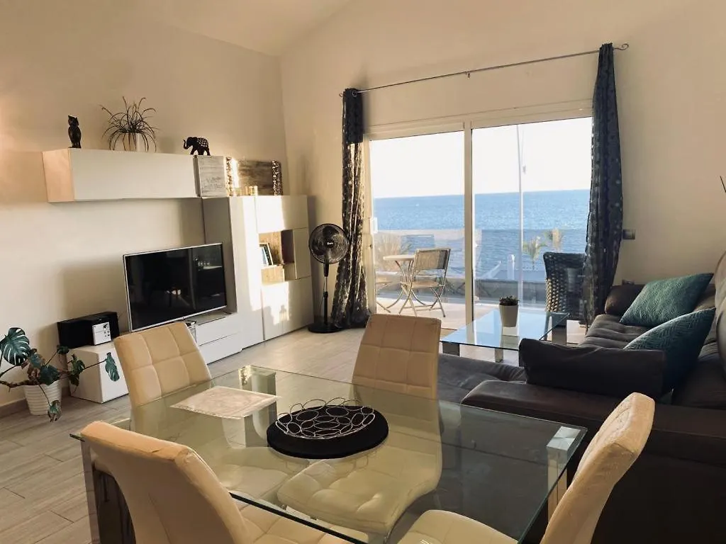 Luxury Two Bed Seaviews location